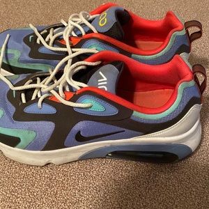 Mens Nike’s AirMax , Size 11.5 barely worn.